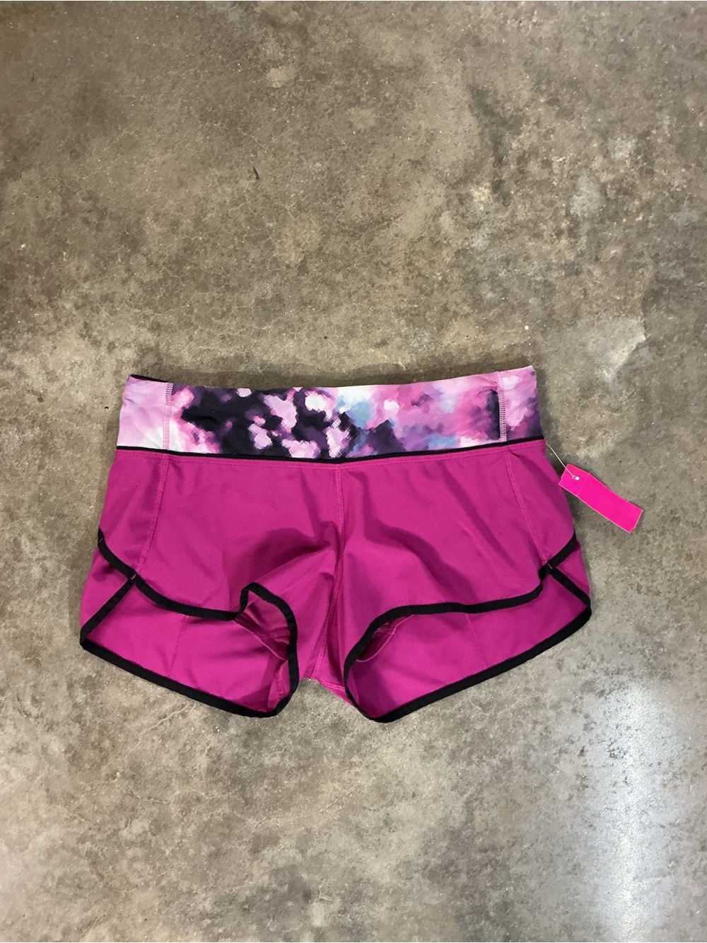 Lululemon Speed Short Magenta Floral Waistband Running Shorts Women’s 6